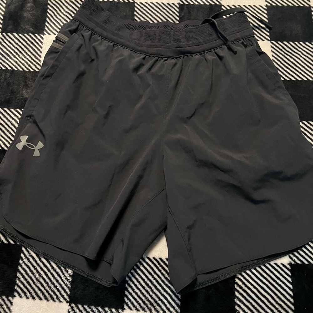 Under Armour Men’s Black Athletic Training Shorts